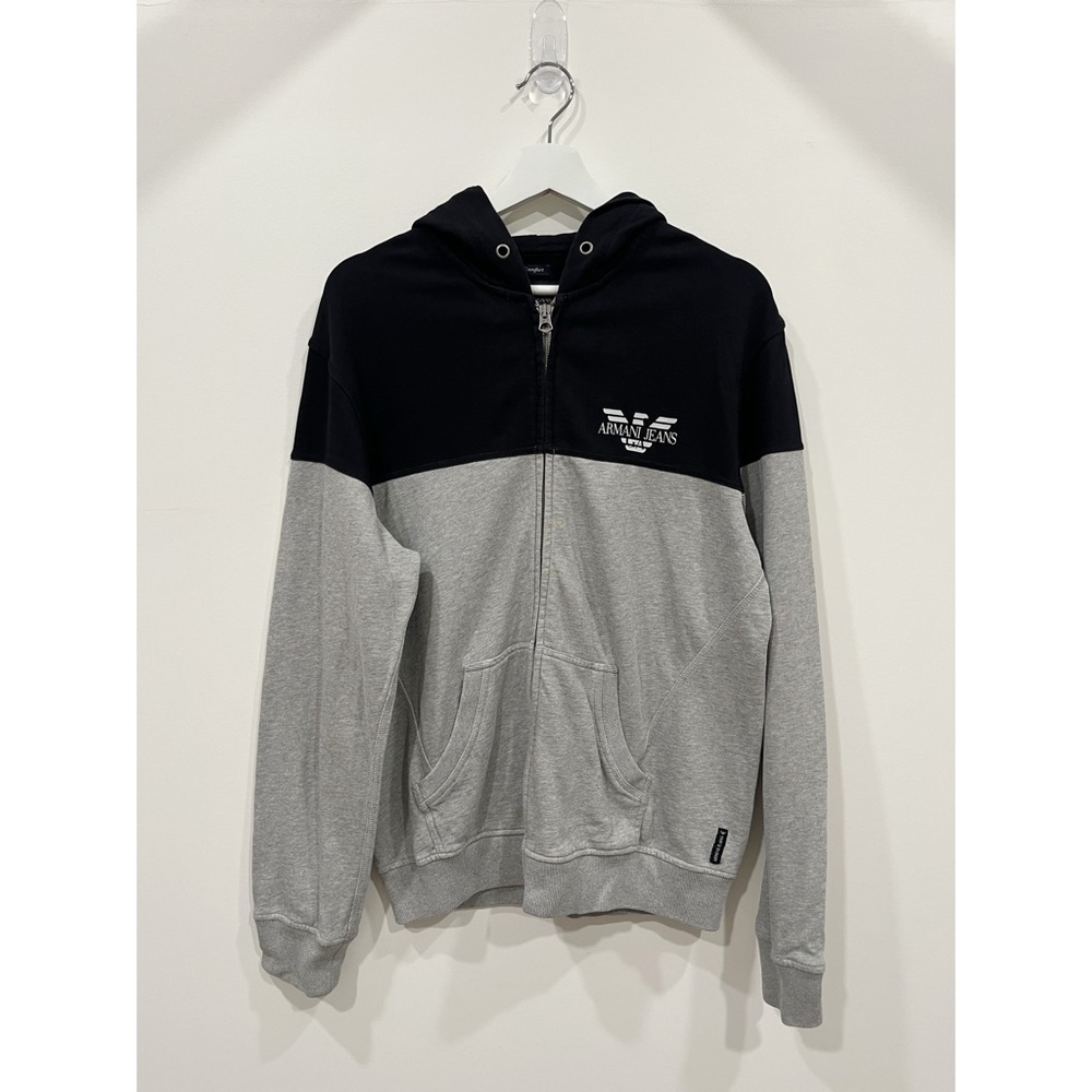 Armani Jeans Men's Black and Gray Sweater